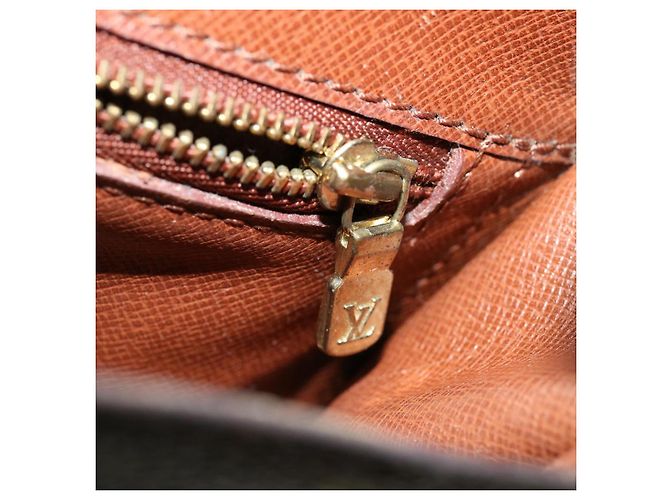Saint-Cloud LOUIS VUITTON Monogram Saint Cloud GM Borsa a tracolla M51242 LV Auth em3542 Monogramma - vista 23