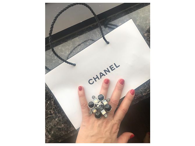 Anello Maxi Chanel Nero e Bianco Metallo Taglia 55 Grigio - vista 11