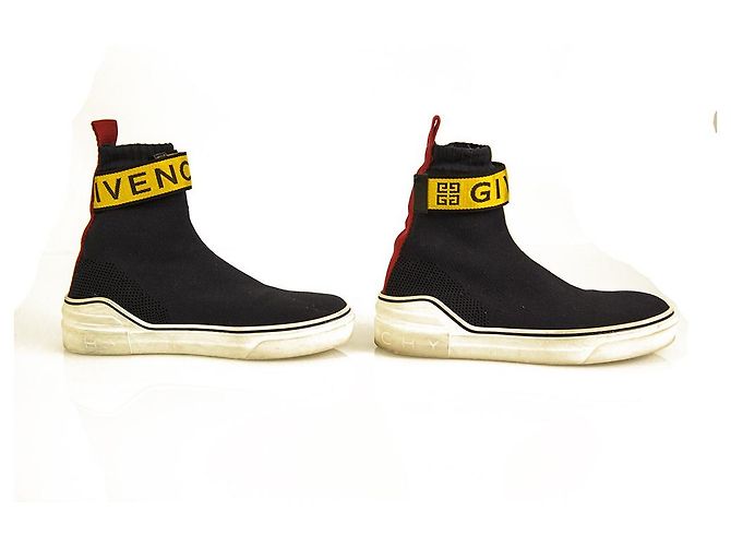 Givenchy Paris George V Sock Blue Yellow Signature Sneakers vendute al dettaglio a 650$ - vista 5