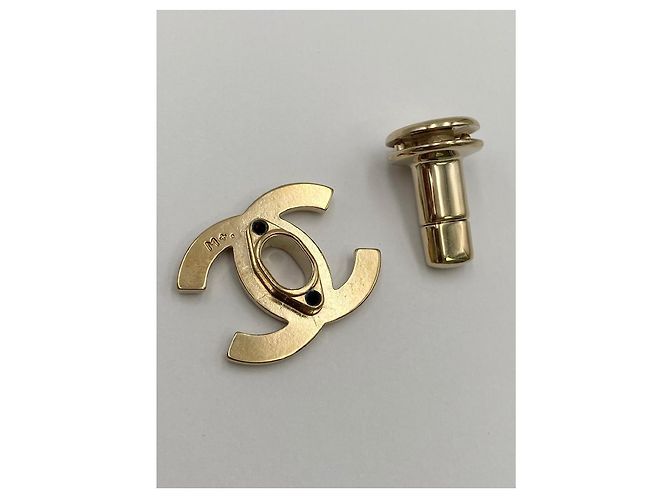 CHANEL chiusura CC turnlock dorata D'oro - vista 9