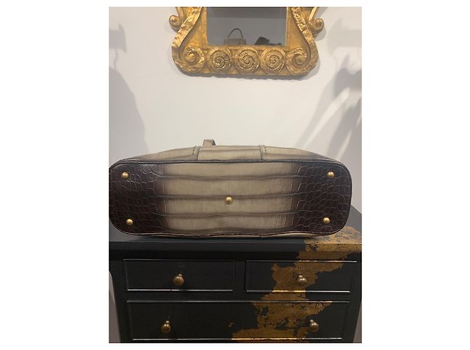 Muse II Bolsa Yves Saint Laurent Muse em couro cinza efeito crocodilo - vista 3