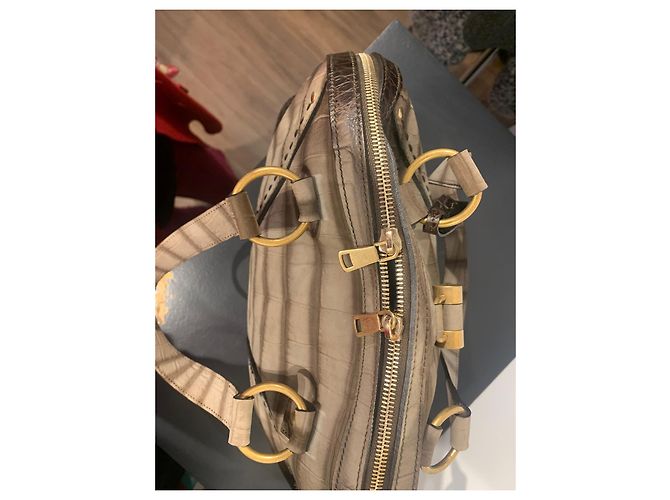 Muse II Bolsa Yves Saint Laurent Muse em couro cinza efeito crocodilo - vista 5
