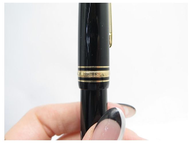 PLUMA MONTBLANC MEISTERSTUCK LEGRAND CON PISTÓN PLUMA RESINA Negro - vista 3