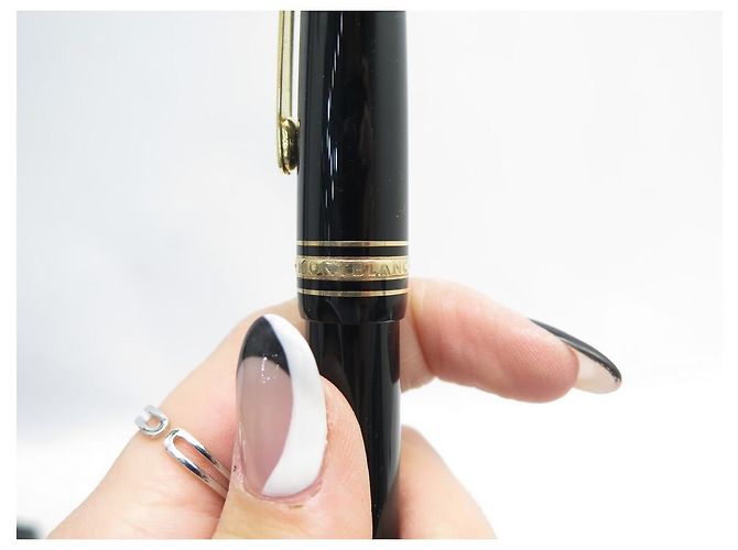 PLUMA MONTBLANC MEISTERSTUCK LEGRAND CON PISTÓN PLUMA RESINA Negro - vista 4