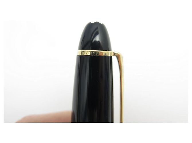 PLUMA MONTBLANC MEISTERSTUCK LEGRAND CON PISTÓN PLUMA RESINA Negro - vista 6