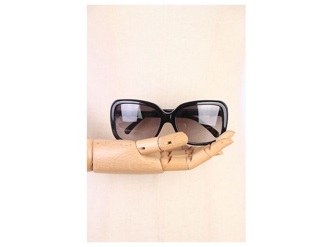 Chanel-Sonnenbrille in gutem Zustand Schwarz - Ansicht 10
