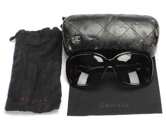 Chanel-Sonnenbrille in gutem Zustand Schwarz - Ansicht 9