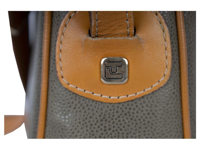 Autre Marque Borsa a tracolla in pelle martellata Ted Lapidus Grigio - vista 6
