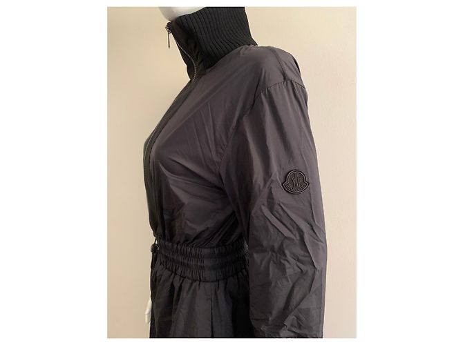 Moncler Schwarzes Nylonkleid - Ansicht 12