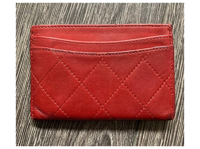 Chanel tarjetero Classique atemporal Roja - vista 2