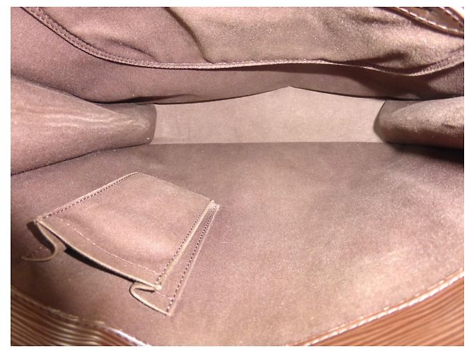 Louis Vuitton Borsa piatta in pelle Epi Moka Marrone scuro - vista 11