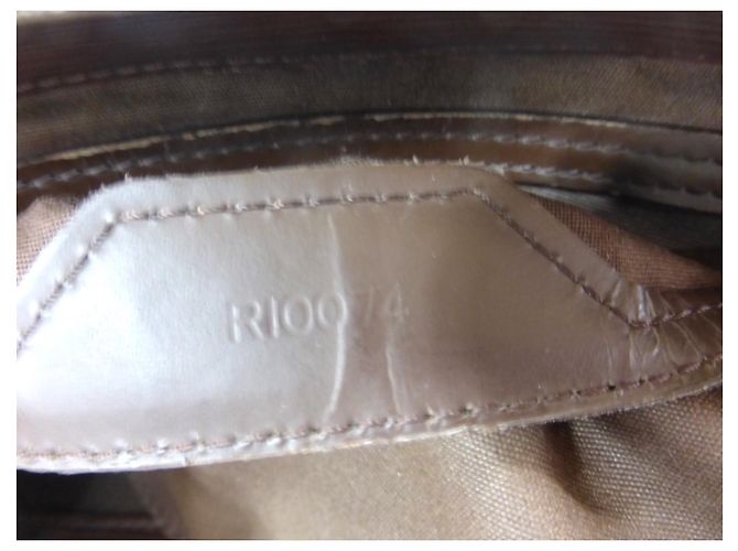 Louis Vuitton Borsa piatta in pelle Epi Moka Marrone scuro - vista 13
