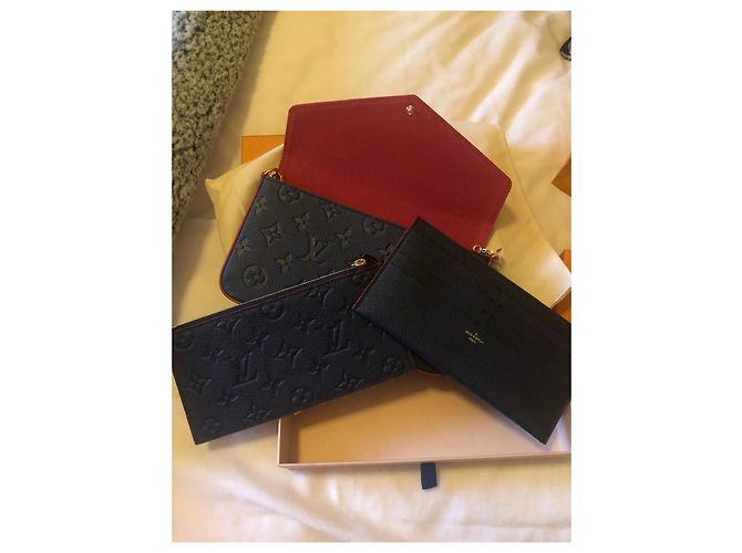 Borsa a mano Louis Vuitton Fellice Prochette in pelle blu - vista 3