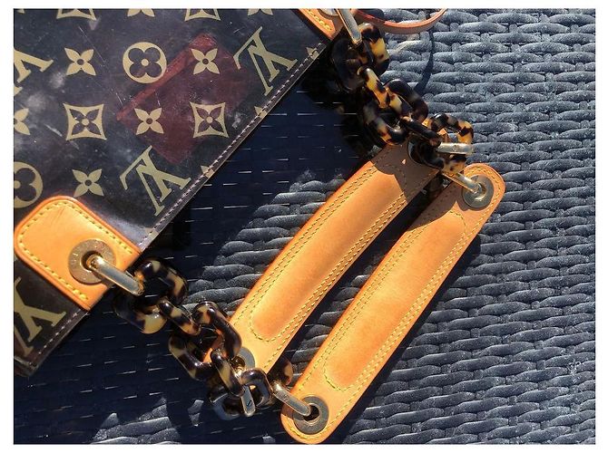 Borsa tote Louis Vuitton Monogram Vinyl Ambre Cruise Marrone chiaro Marrone scuro - vista 8