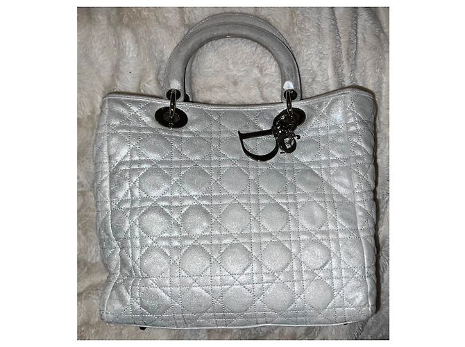 Christian Dior Lady Dior MM Borsa in camoscio argento - vista 11