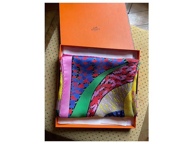 Hermès Carré 90 Across Fields Seidentuch Mehrfarben - Ansicht 9