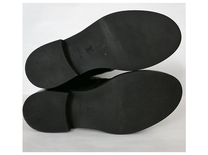 botas Louis Vuitton Monogram en relieve Negro - vista 6