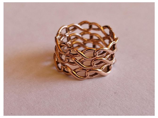 Tiffany & Co 3 Anelli Infinity in Rubedo Metal Rosa - vista 3