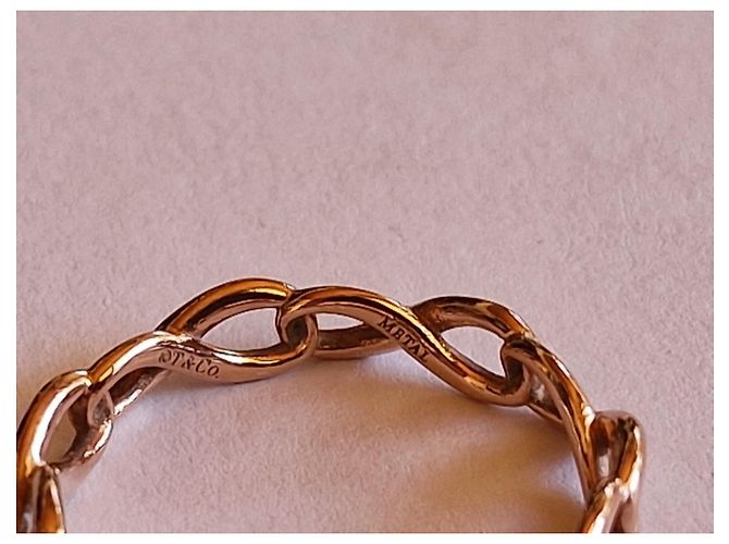 Tiffany & Co 3 Anelli Infinity in Rubedo Metal Rosa - vista 8