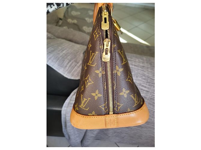 LOUIS VUITTON SAC ALMA PM MONOGRAMME Marron - vue 2