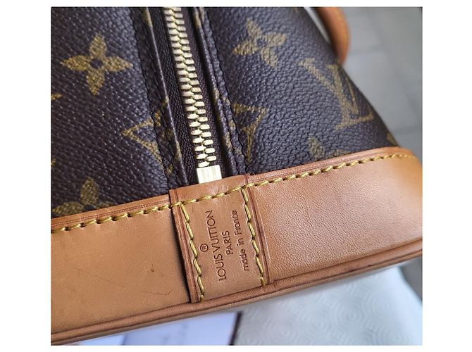 LOUIS VUITTON SAC ALMA PM MONOGRAMME Marron - vue 4