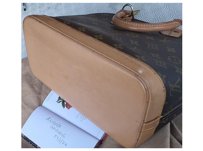 LOUIS VUITTON SAC ALMA PM MONOGRAMME Marron - vue 8