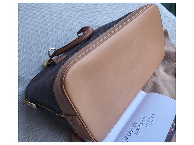 LOUIS VUITTON SAC ALMA PM MONOGRAMME Marron - vue 9