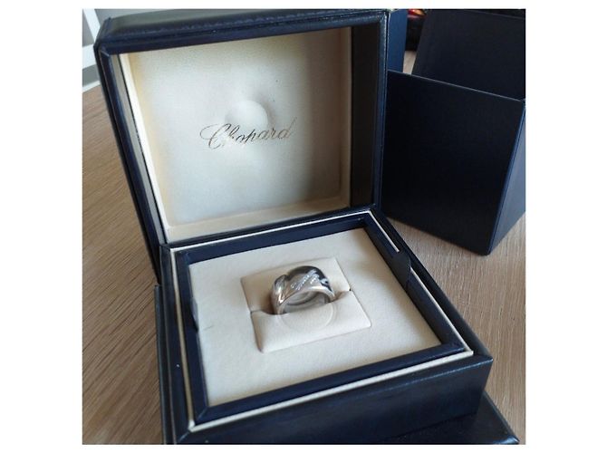 Bague Chopard Chopardissimo Or Blanc Argentée - vue 4