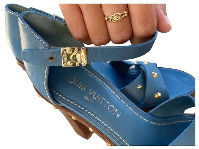 Louis Vuitton Blaue High Heels aus Suhali-Leder von LV - Ansicht 4
