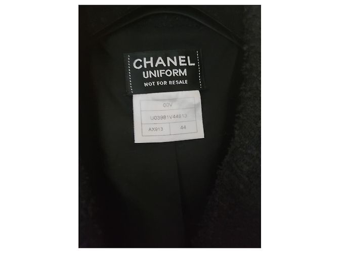 Chanel Uniformjacke mit Kamelie und Kleiderbügel inklusive Schwarz Marineblau - Ansicht 2