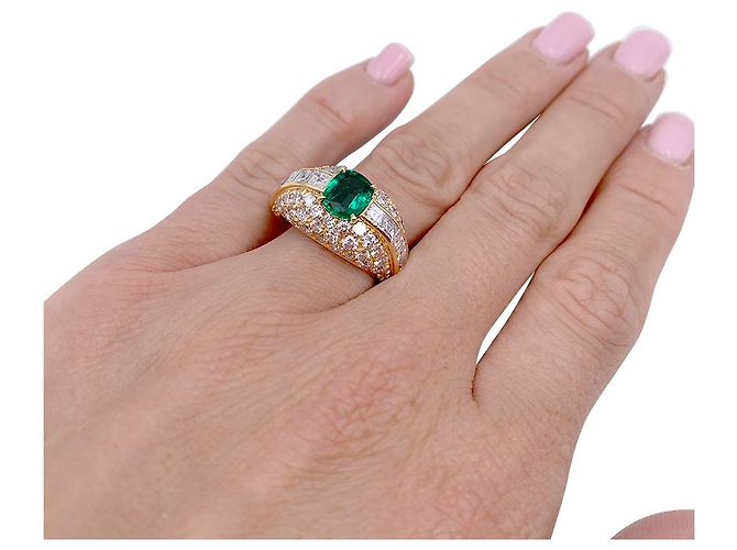 inconnue Anello in oro giallo, smeraldo a cuscino e pavé di diamanti. - vista 9