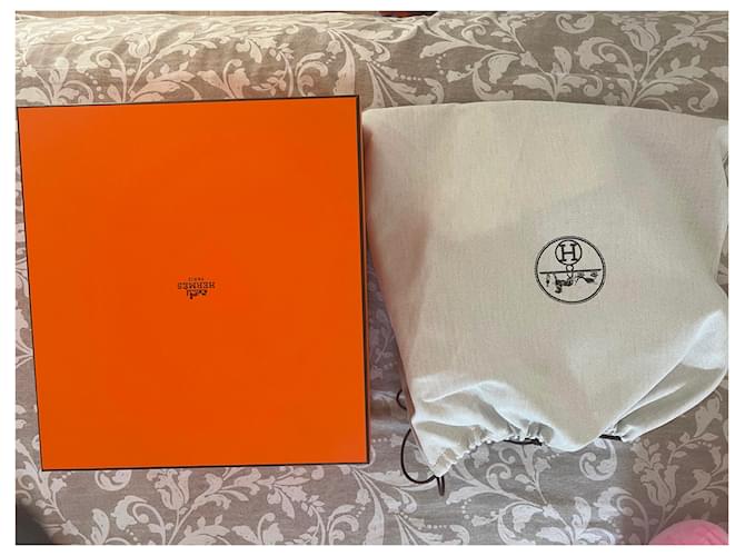 Hermès Kelly 28 Epsom Scellier Beige Grigio Marrone chiaro - vista 13