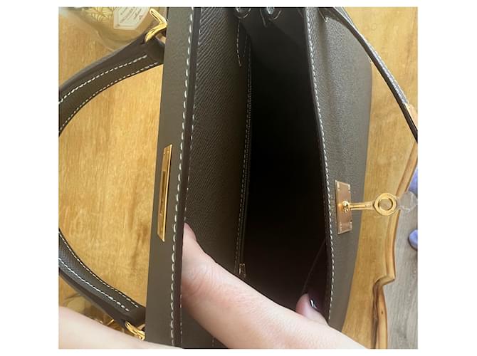 Hermès Kelly 28 Epsom Scellier Beige Grigio Marrone chiaro - vista 6