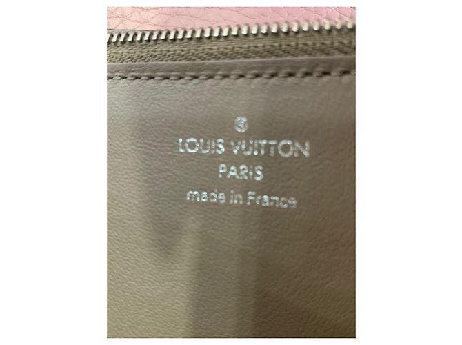 Capucines Louis Vuitton Monederos, carteras, casos Rosa - vista 6