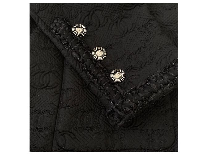 Chanel Pre-Fall 2021 Steppjacke mit CC-Logo Schwarz - Ansicht 3
