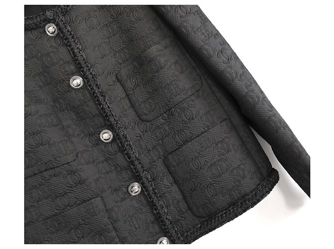 Chanel Pre-Fall 2021 Steppjacke mit CC-Logo Schwarz - Ansicht 7