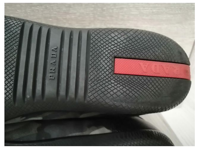 Prada Sneaker Schwarz Grau aus Leder und Polyester 37.5 - Ansicht 9