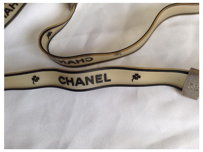 Chanel transparenter Kunststoffgürtel mit silberner Schnalle 85 cm - Ansicht 2