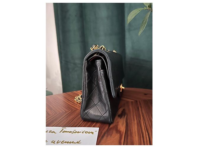 Timeless Mit Chanel Vinatage gefütterte Klappe Schwarz Gold hardware - Ansicht 2