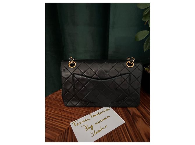 Timeless Mit Chanel Vinatage gefütterte Klappe Schwarz Gold hardware - Ansicht 3