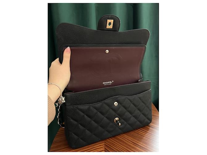 Chanel Classica patta foderata di caviale jumbo Nero Silver hardware - vista 6