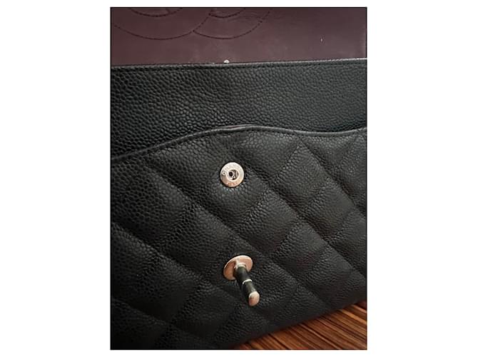 Chanel Classica patta foderata di caviale jumbo Nero Silver hardware - vista 9