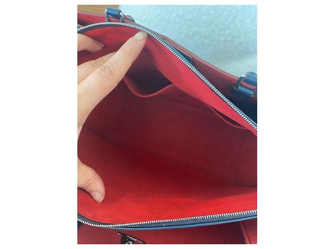 Borsa a mano Louis Vuitton Lockme in pelle blu navy - vista 2