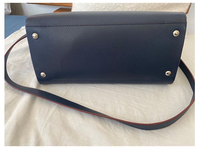 Borsa a mano Louis Vuitton Lockme in pelle blu navy - vista 8