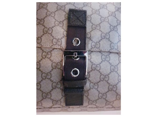 Gucci GG Supreme Pasta de couro bege - vista 10