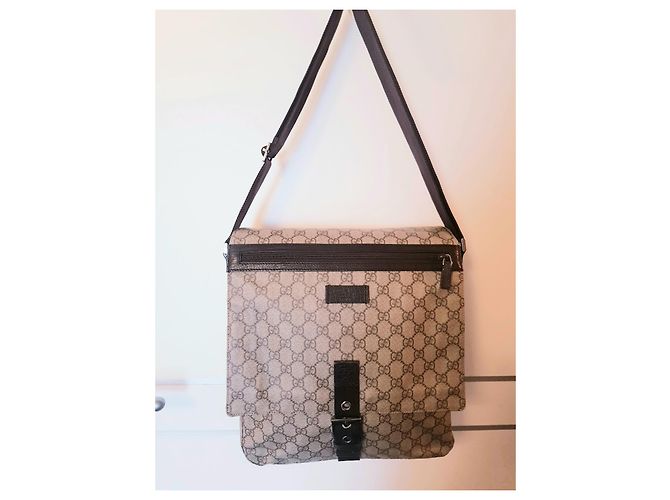 Gucci GG Supreme Pasta de couro bege - vista 4