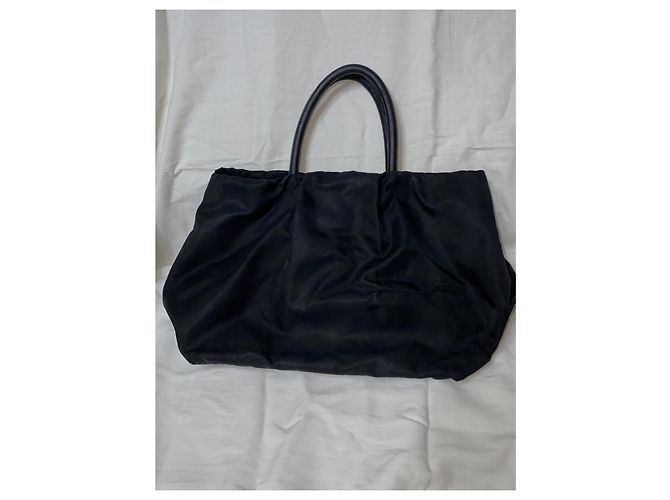 Ribbon Bolso Prada con lazo de nailon negro y asas de piel - vista 4