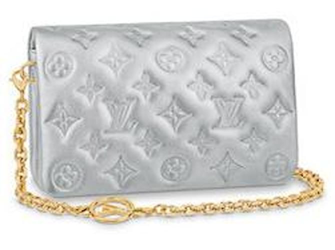 Louis Vuitton Pochette LV Coussin argento - vista 4
