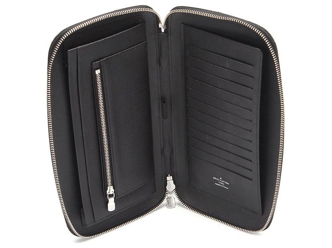 Louis Vuitton Portafoglio continentale in pelle Taiga Nero - vista 8