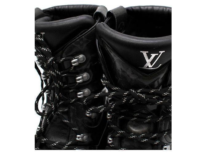 Louis Vuitton Botas Outland con cordones y monograma esmaltado Negro - vista 10